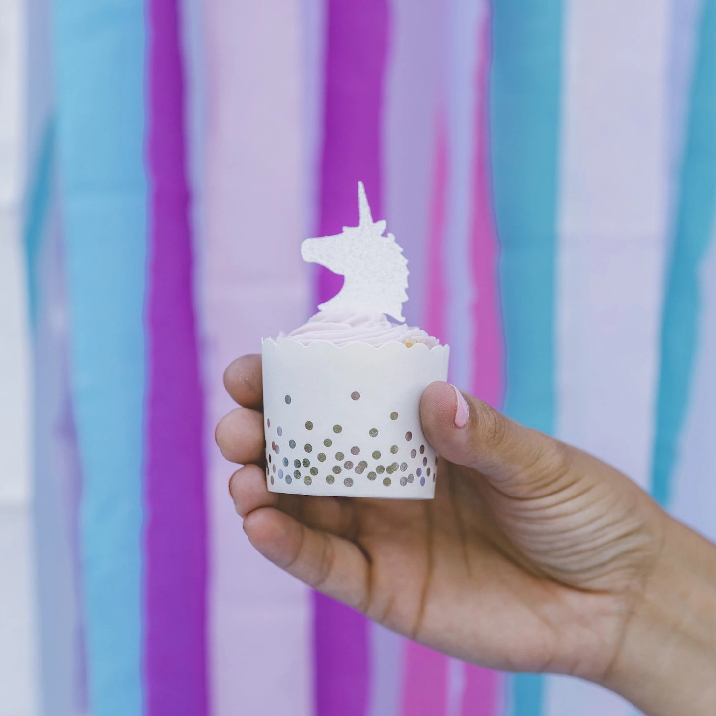 Unicorn Cupcake Toppers – Confetë Balloons